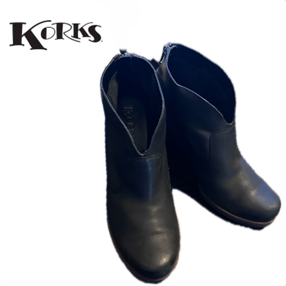 Korks black leather ankle boots size 8 m